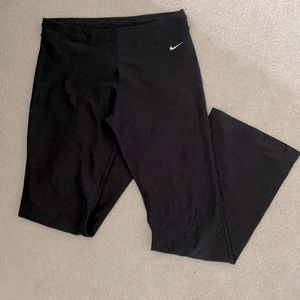 Nike FitDry bootcut leggings, black. Size small